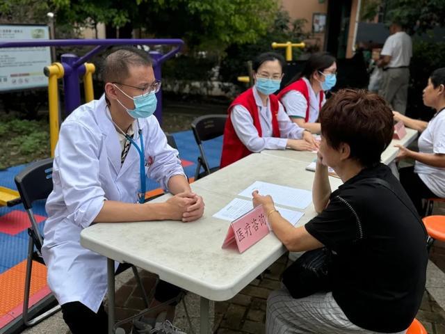 了解健康狀況、學(xué)習(xí)健康知識&hellip;&hellip;讓居民健康有"醫(yī)"靠!